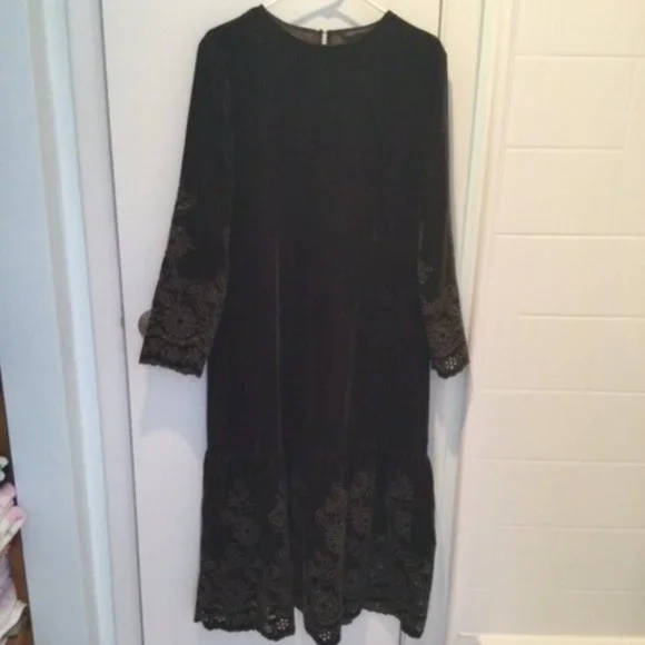 Zara | Dresses | Zara Velvet Dress With Embroidery And Cutout Accents